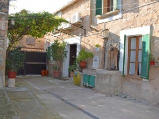 Majorcan Townhouse With Garden In..
