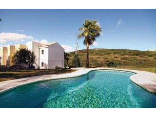 3 bedroom town house for sale