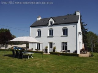 Beautifully renovated 5 bed house near..