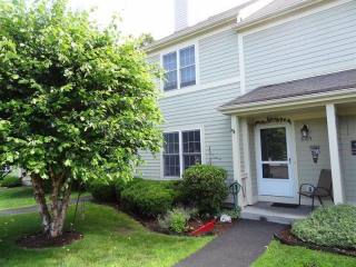 2 bedroom Condominium For Sale: Carmel..