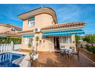 3 Bedroom 2 Bathroom Villa In Punta..