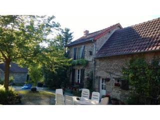 LOVELY NEAR CLUGNAT ON AROUND 600 M2 2..
