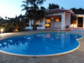 Villa for Sale in Torrox, Torrox..