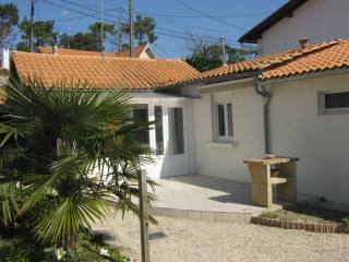 1 bed holiday house close to the beach..