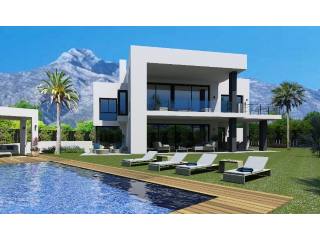 Villa for sale in The Golden Mile..