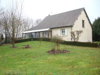 House with 4200m2 and Pool