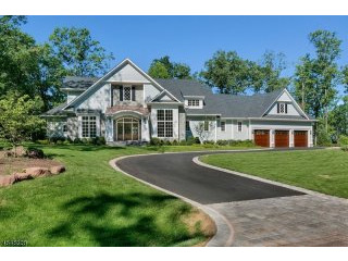 4 bedroom Detached House For Sale: 22..