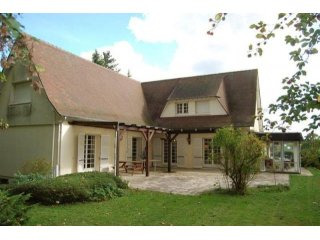 5 bedroom House For Sale:27190 CONCHES..