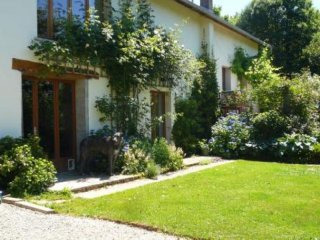 Country House with No Neighbours