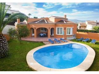 3 Bedrooms - Villa - Alicante - For Sale