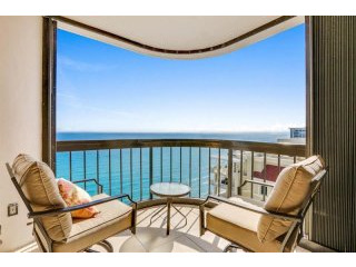 2 bedroom Residence For Sale: Singer..