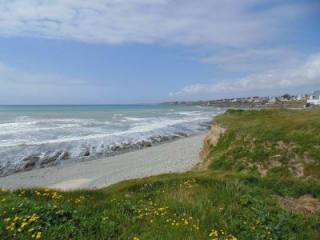 Stunning House 800m from the Coast