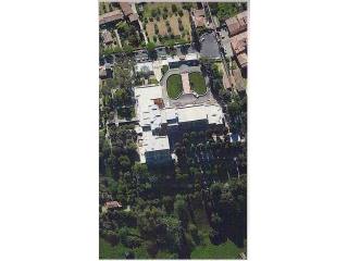 Stable / Palace for sale in Siena..
