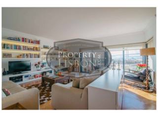 3-Bedroom 3-Bathroom Apartment with..