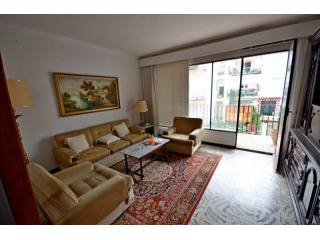 Apartment - This apartment would make a..