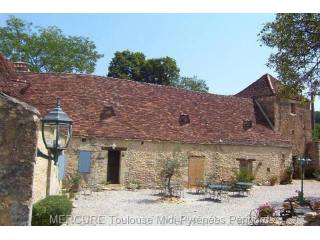 16 bedroom House For Sale: 24000..