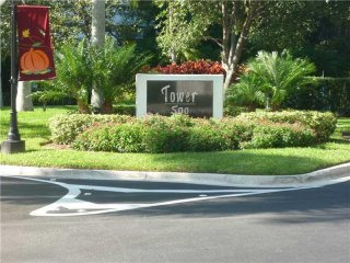 3530 Mystic Pointe Dr, Unit 714..