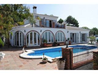 Villa for Sale in Competa, Competa..