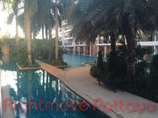 1 Bedroom Condo for sale in Jomtien -..