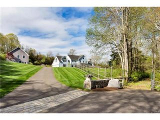 4 bedroom House For Sale: 16 BEAVER DAM..