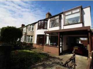 4 bedroom, Semi-detached House house..
