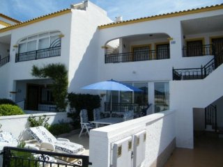 2 Bedrooms - Apartment - Alicante - For..