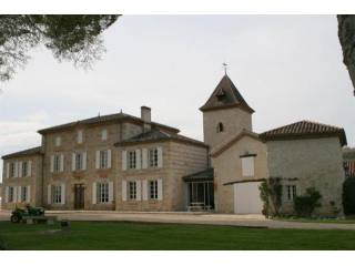 4 bedroom House For Sale: 47390..