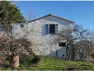 Stone Barn Property with Splendid Views