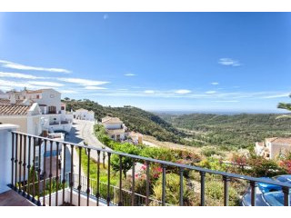 2 Bedrooms - Townhouse - For Sale