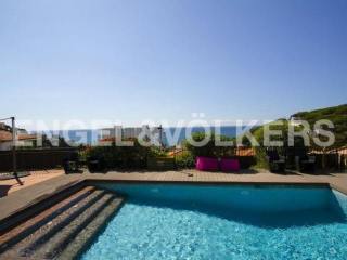 350 meters from the beach. Barcelona..