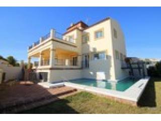 5 Bedrooms - Villa - Malaga - For Sale