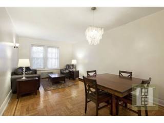 2 bedroom Apartment For Sale: 1100..