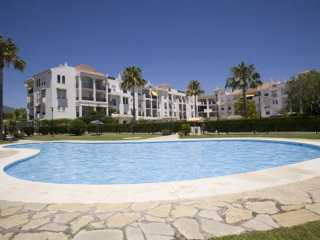 Beachside Apartment For Sale In West..