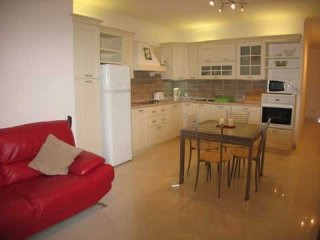 Flat, Luxurious Finish