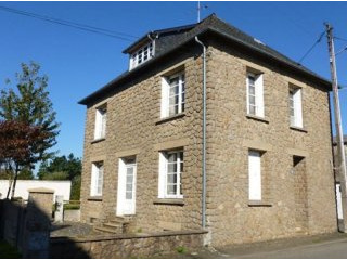 Nice Village House in Great Location