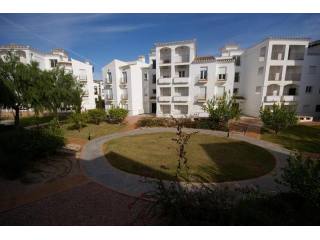 2 bedroom Apartment For Sale: 1st..