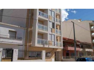 STUNNING 2 BED 2 BATH APARTMENT