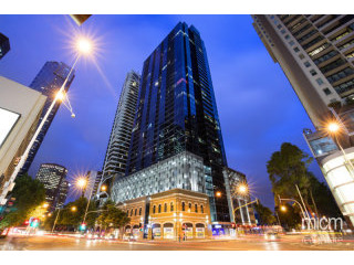 Grand Positioning in Southbank