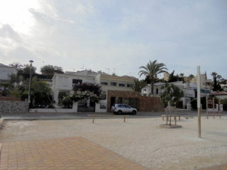 3 Bedrooms - Villa - Alicante - For Sale