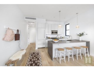 2 bedroom Apartment For Sale: 136 NORTH..