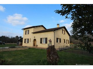 Well Renovated Villa Set On 1 Hectare..