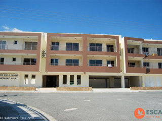 Luxury Apartment, Carisa Fantastico..