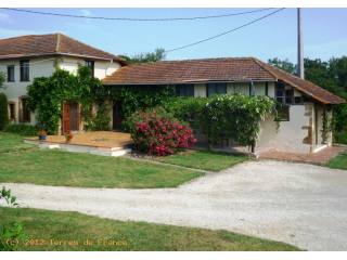 *lovely Cottage Near Huge Lake*..