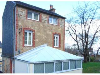 Character House, Deceptively Large