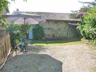 Renovated Hamlet House In The Perigord..