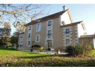 5 bedroom House For Sale: 86440..