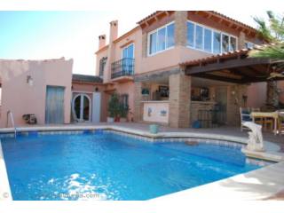 4 bedroom rural house with stables..