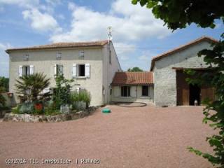 Lovely 6 bedroomed country house with..