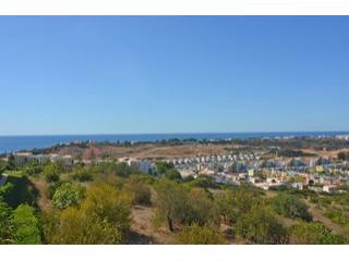 New 3 bedroom apartment with sea views