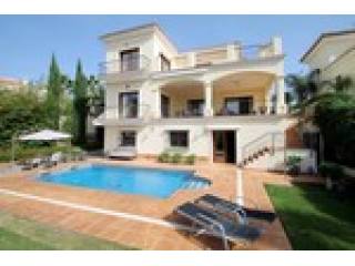 5 Bedrooms - Villa - Malaga - For Sale